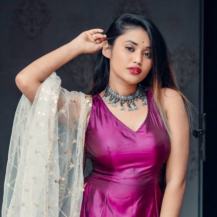 Aisha Kashyap Biography, Height, Weight, Age, Instagram, Boyfriend, Family, Affairs, Salary, Net Worth, Photos, Facts & More