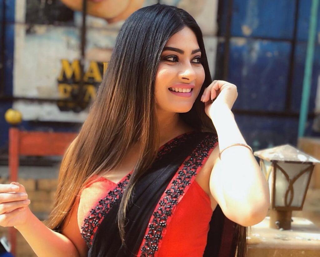 Ye Hai Mohabbatein Serial Cast, Real Names, Age, Salary, Net Worth