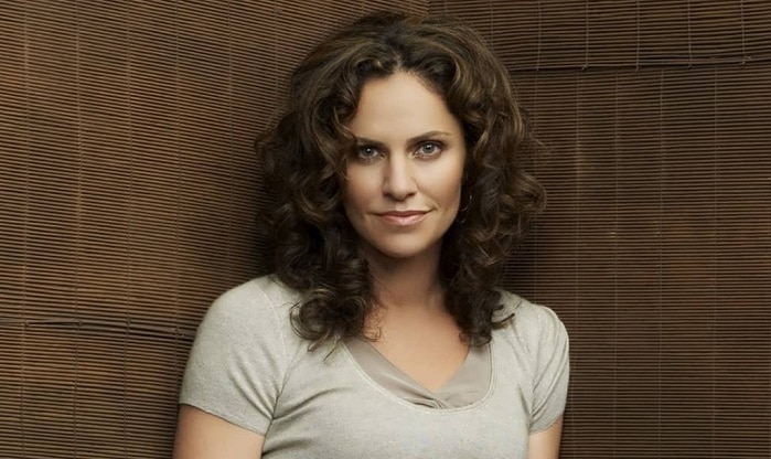 Amy Brenneman Biography Height Weight Age Movies Husband Family Salary Net Worth Facts More