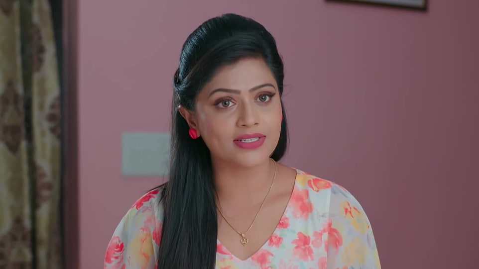 Anusha Santosh as Renuka Kumkuma Puvvu
