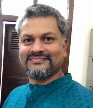 Ashish Dha as Professor Bakshi
