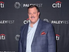 Billy Gardell Biography Height Weight Age Movies Wife Family Salary Net Worth Facts More.