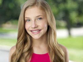 Brooklyn Nelson Biography Height Weight Age Movies Husband Family Salary Net Worth Facts More