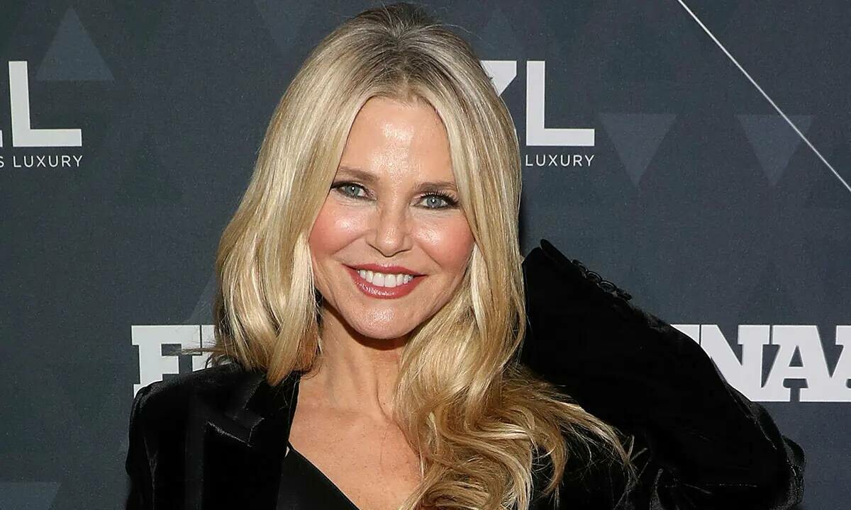 How Much Is Christie Brinkley Worth