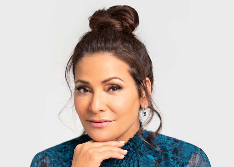 Constance Marie Biography, Height, Weight, Age, Movies, Husband, Family, Salary, Net Worth