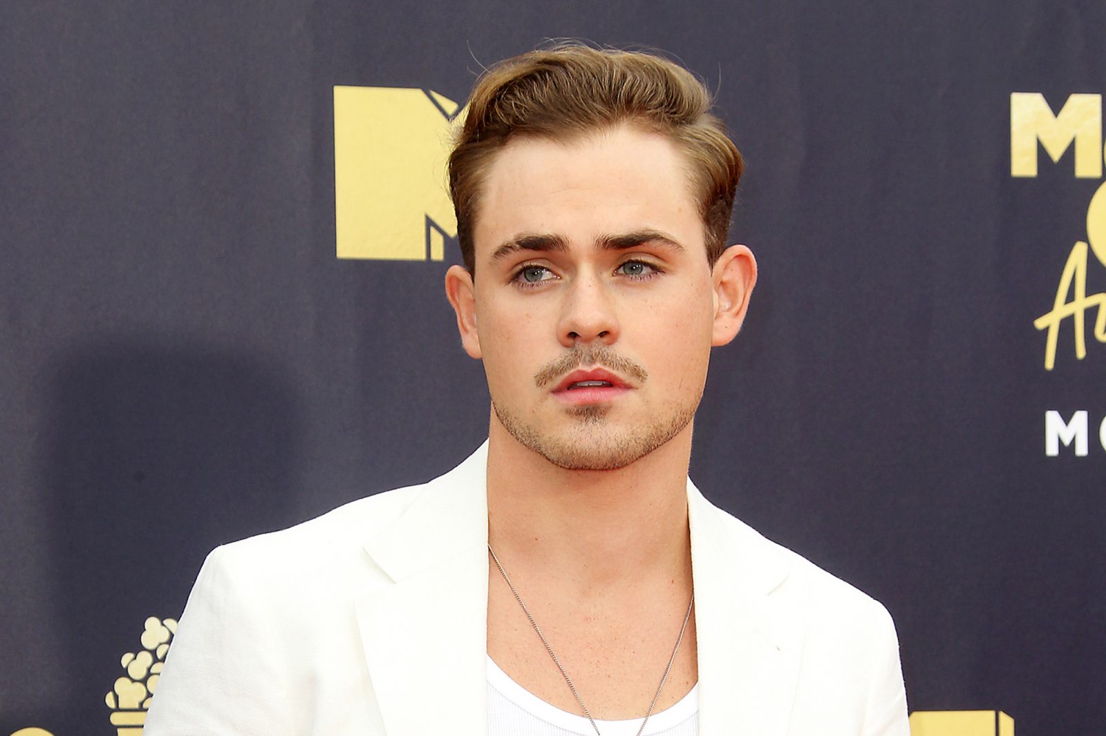 Dacre Montgomery Biography Height Weight Age Movies Wife Family 