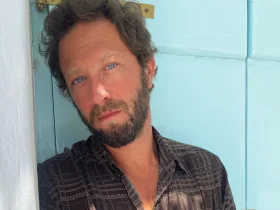 Ebon Moss Bachrach Biography Height Weight Age Movies Wife Family Salary Net Worth Facts More