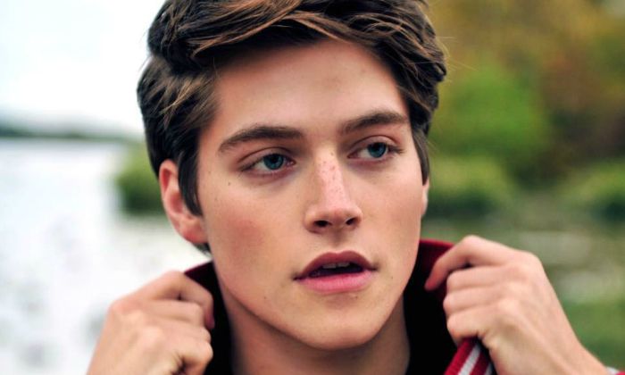Froy Gutierrez Biography, Height, Weight, Age, Movies, Wife, Family, Salary, Net Worth, Facts & More