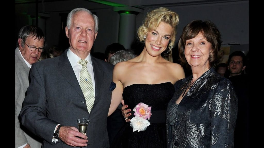 Hannah Waddingham With Her Father And Mother