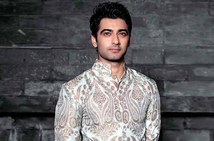 Harshad Arora Biography, Height, Age, TV Serials, Wife, Family, Salary, Net Worth, Awards, Photos, Facts & More