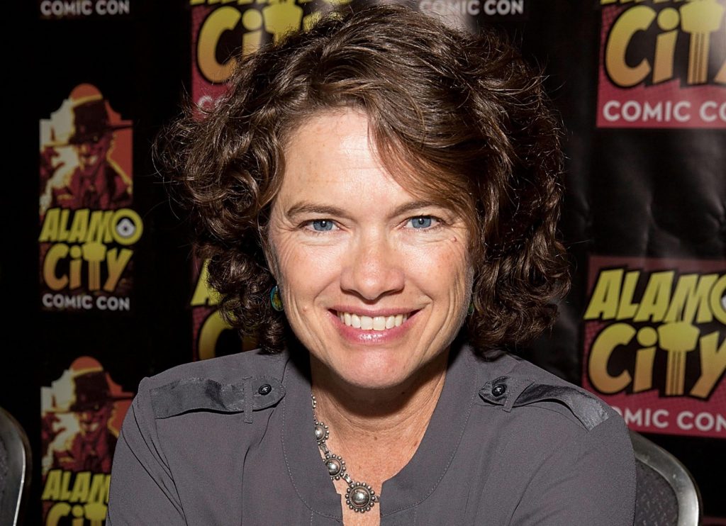 Heather Langenkamp Biography, Height, Weight, Age, Movies, Husband, Family, Salary, Net Worth, Facts & More