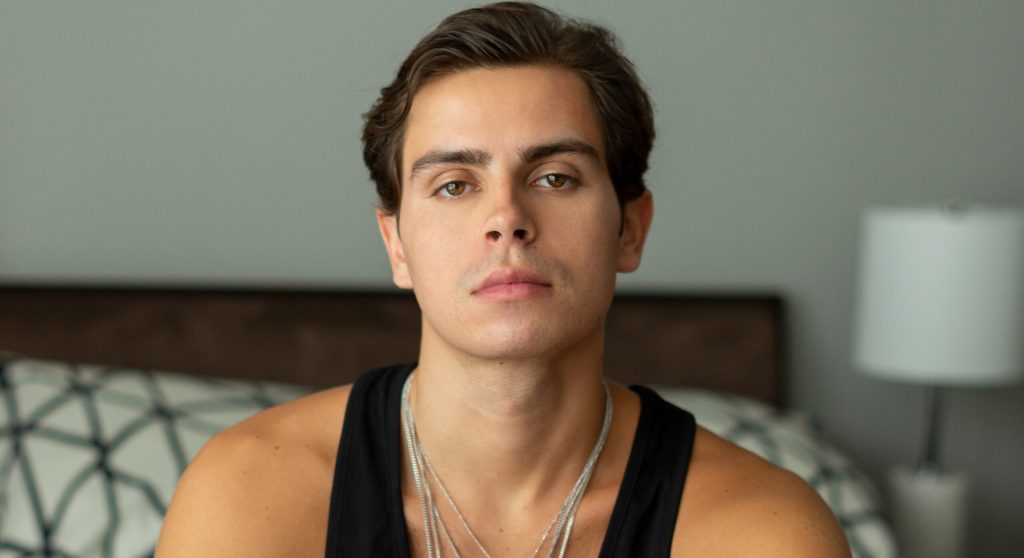 Jake T. Austin Biography, Height, Weight, Age, Movies, Wife, Family, Salary, Net Worth, Facts & More