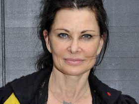 Jane Badler Biography Height Weight Age Movies Husband Family Salary Net Worth Facts More