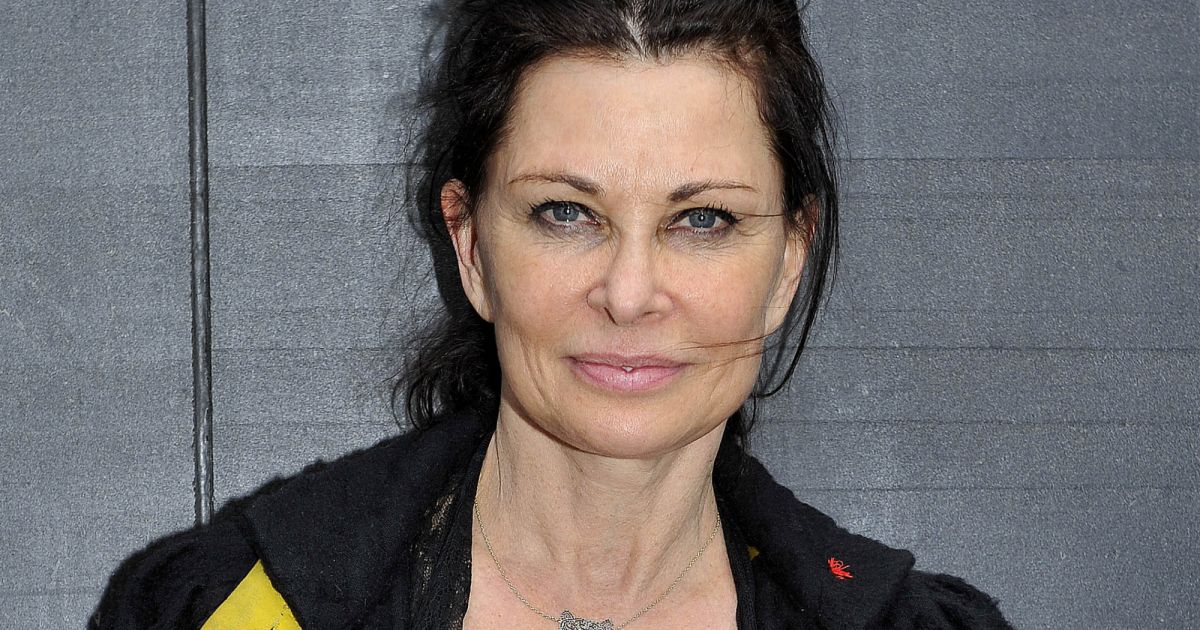 Jane Badler Biography Height Weight Age Movies Husband Family Salary Net Worth Facts More