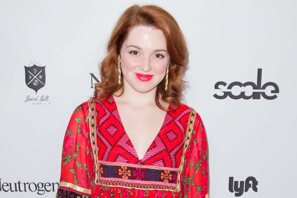 Jennifer Stone Biography, Height, Weight, Age, Movies, Husband, Family, Salary, Net Worth, Facts & More