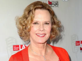 JoBeth Williams Biography Height Weight Age Movies Husband Family Salary Net Worth Facts More