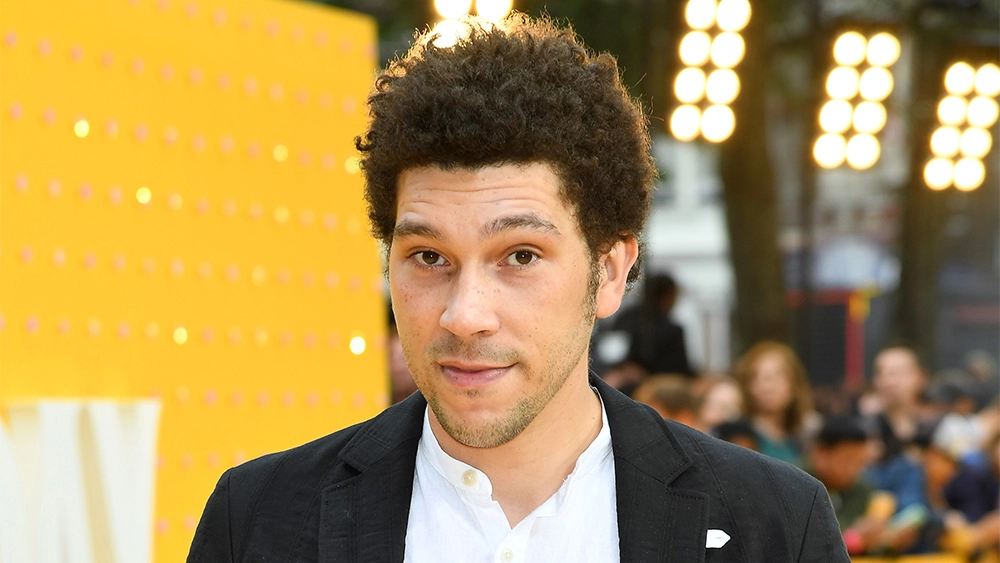 Joel Fry Biography, Height, Weight, Age, Movies, Wife, Family, Salary, Net Worth, Facts & More