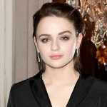 Joey King Biography Height Weight Age Movies Husband Family Salary Net Worth Facts More