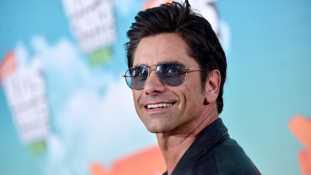 John Stamos Biography, Height, Weight, Age, Movies, Wife, Family, Salary, Net Worth, Facts & More