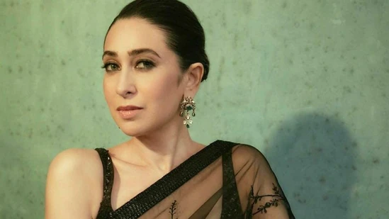 Karisma Kapoor Biography, Height, Weight, Age, Movies, Husband, Family, Salary, Net Worth, Facts & More