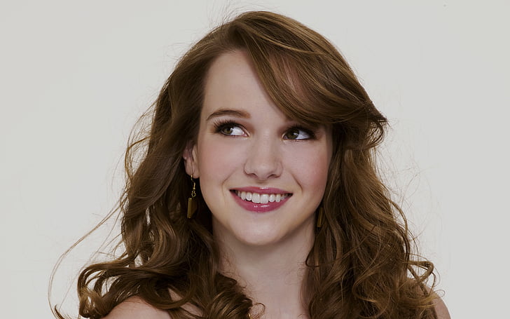 Kay Panabaker Biography Height Weight Age Movies Husband Family Salary Net Worth Facts More