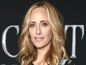 Kim Raver Biography Height Weight Age Movies Husband Family Salary Net Worth Facts More
