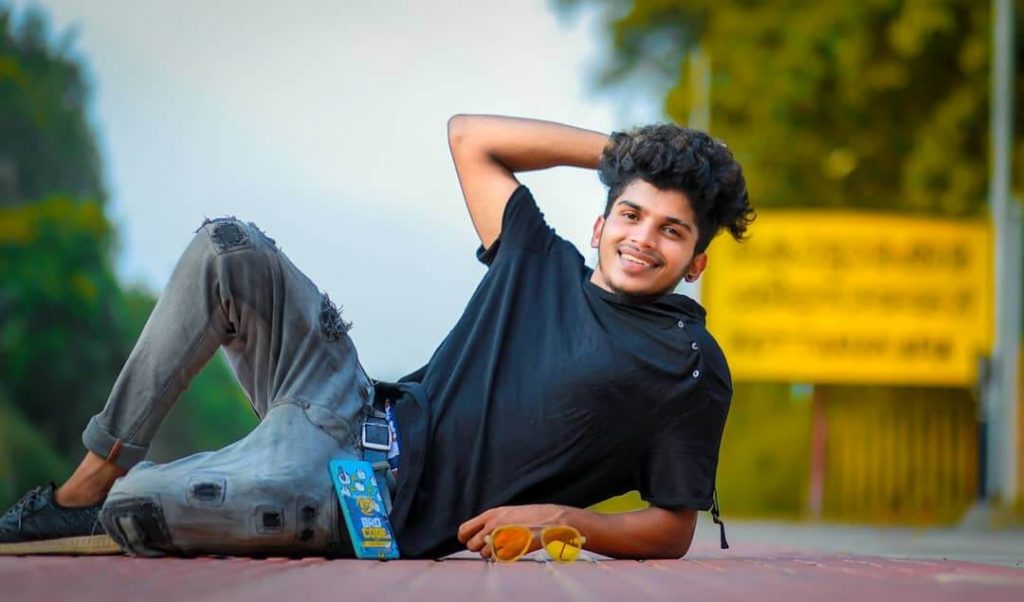 Krishnajeev TR (Fukru) Biography, Height, Weight, Age, Instagram, Girlfriend, Family, Affairs, Salary, Net Worth, Photos, Facts & More