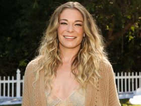 LeAnn Rimes Biography Height Weight Age Movies Husband Family Salary Net Worth Facts More