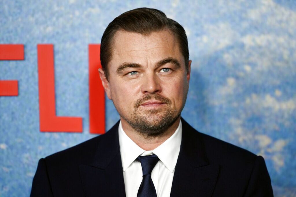 Leonardo DiCaprio as Dr. Randall Mindy