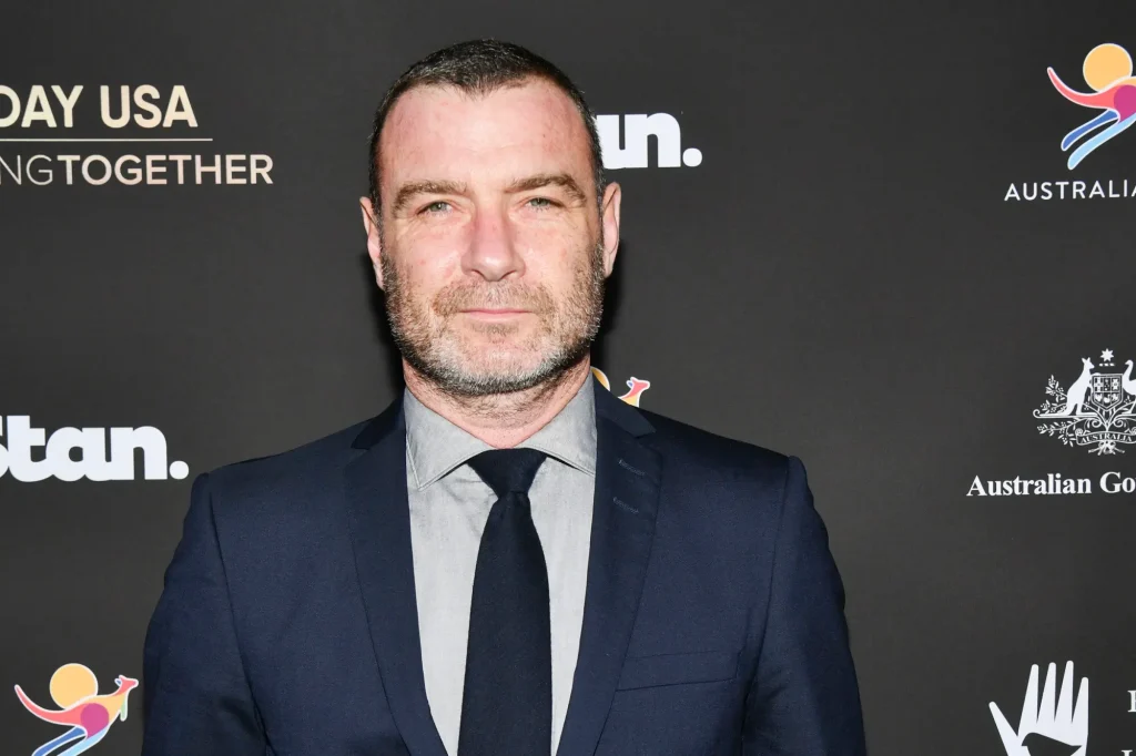 Liev Schreiber Biography, Height, Weight, Age, Movies, Wife, Family, Salary, Net Worth, Facts & More