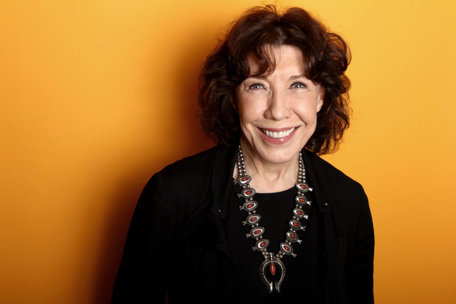 Lily Tomlin Actress Biography Height Weight Age Movies Husband Family Salary Net Worth Facts More