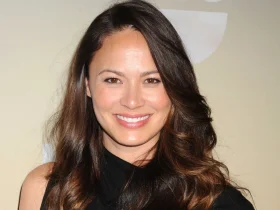 Moon Bloodgood Biography Height Weight Age Movies Husband Family Salary Net Worth Facts More