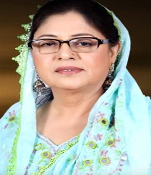 Mubashira Khanum as Dadi