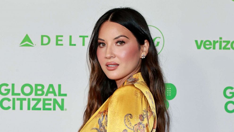 Olivia Munn Biography, Height, Weight, Age, Movies, Husband, Family, Salary, Net Worth, Facts & More