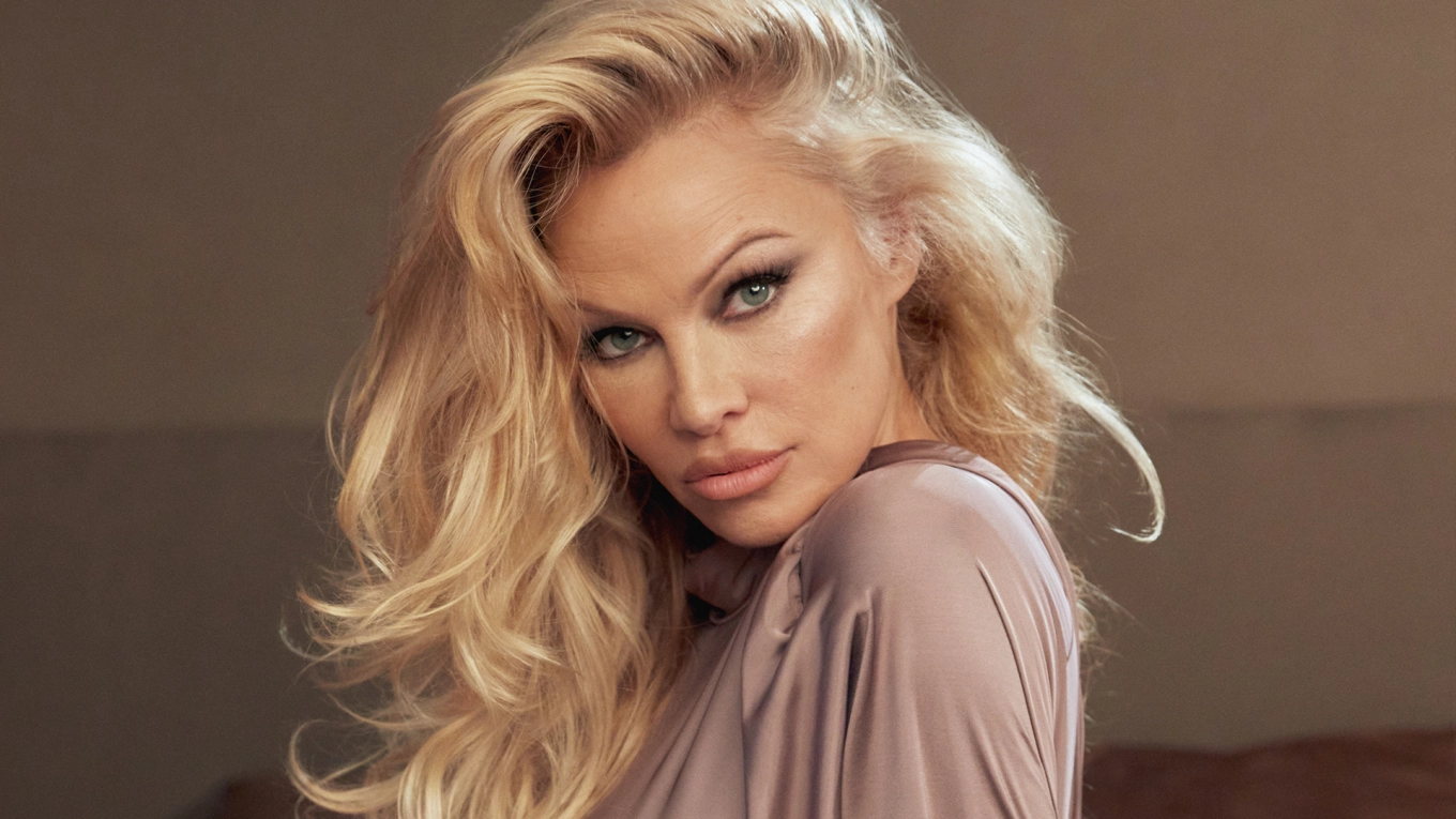 Pamela Anderson Biography Height Weight Age Movies Husband Family Salary Net Worth Facts More