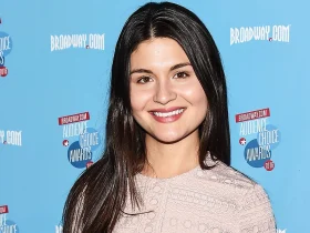 Phillipa Soo Biography Height Weight Age Movies Husband Family Salary Net Worth Facts More