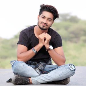 RJ Kevar Biography, Height, Weight, Age, Instagram, Girlfriend, Family, Affairs, Salary, Net Worth, Photos, Facts & More