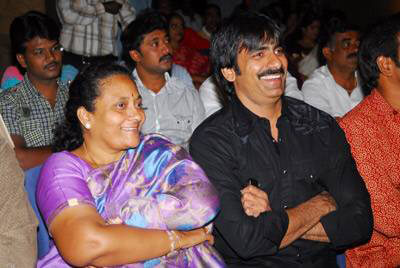 Ravi Teja With His Mother