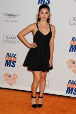 Samantha Boscarino Biography, Height, Weight, Age, Movies, Husband