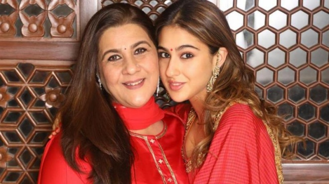 Sara Ali Khan With Her Mother