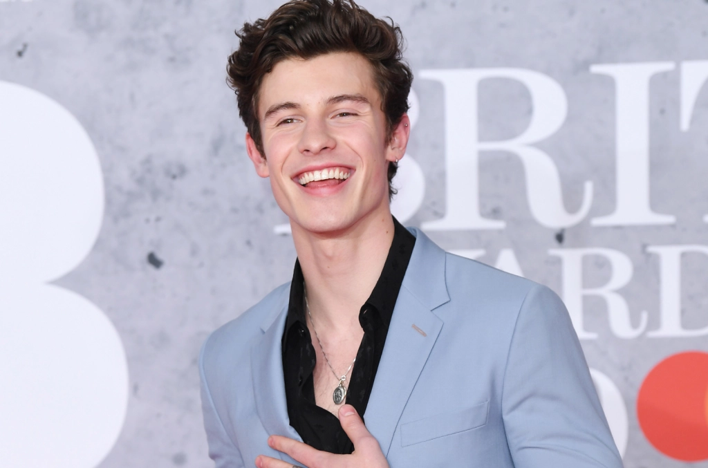 Shawn Mendes Biography Height Weight Age Movies Wife Family Salary Net Worth Facts More