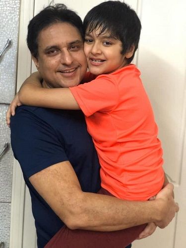 Sheehan Kapahi With His Father