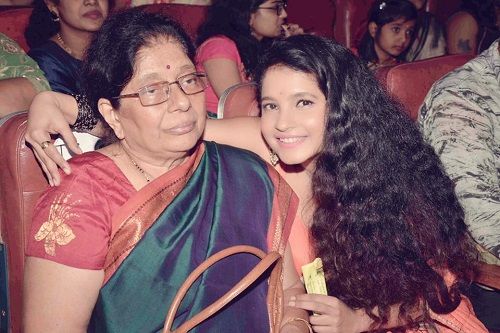 Shubha Poonja With Her Mother