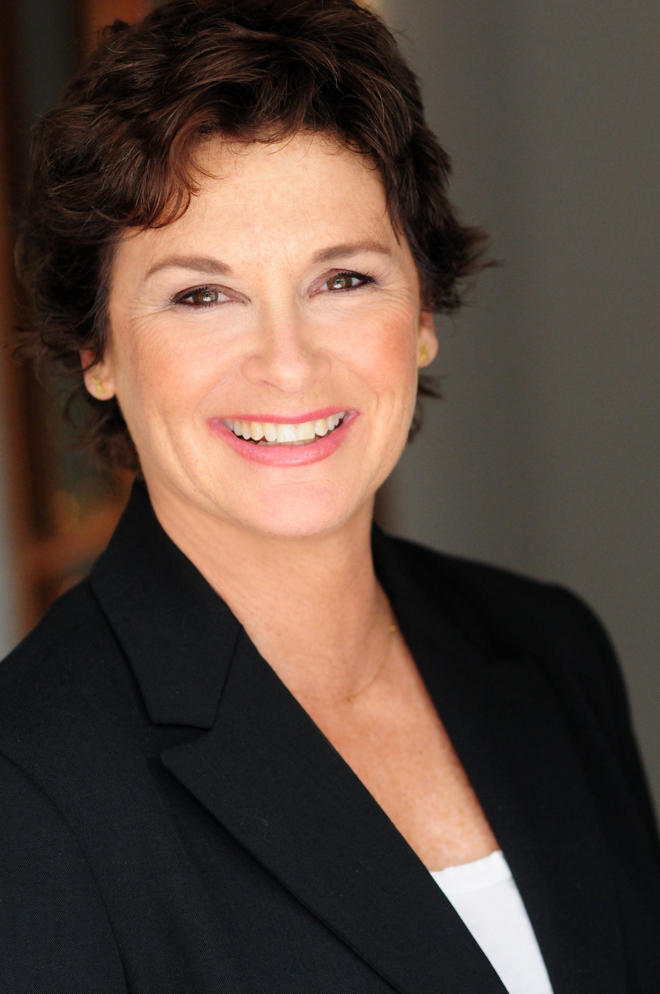 Stephanie Zimbalist Biography, Height, Weight, Age, Movies, Husband