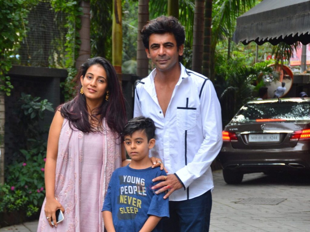 Sunil Grover With His Children