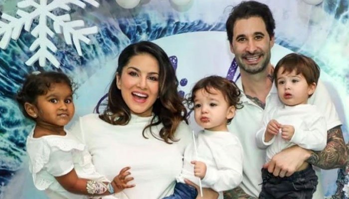 Sunny Leone With Her Children's