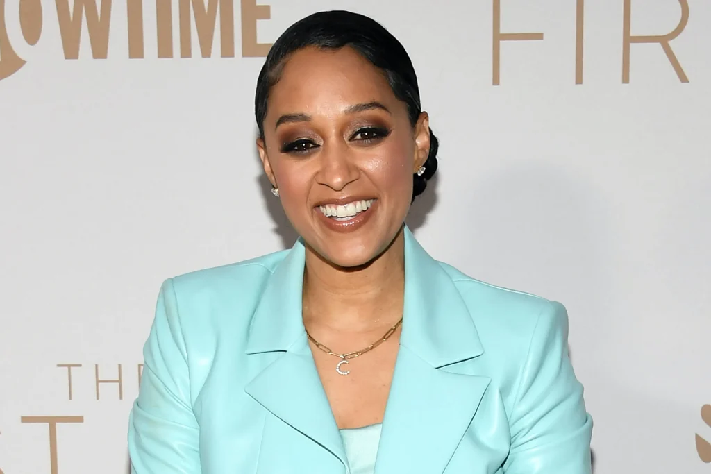 Tia Mowry Biography, Height, Weight, Age, Movies, Husband, Family