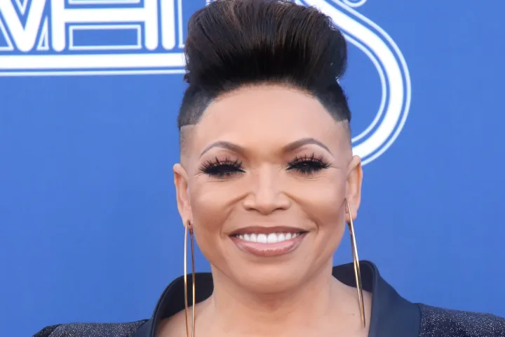 Tisha Campbell Biography, Height, Weight, Age, Movies, Husband, Family, Salary, Net Worth, Facts & More