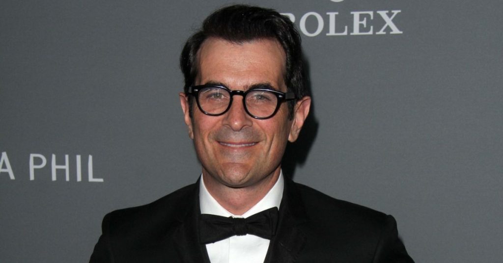 Ty Burrell Biography, Height, Weight, Age, Movies, Wife, Family, Salary, Net Worth, Facts & More