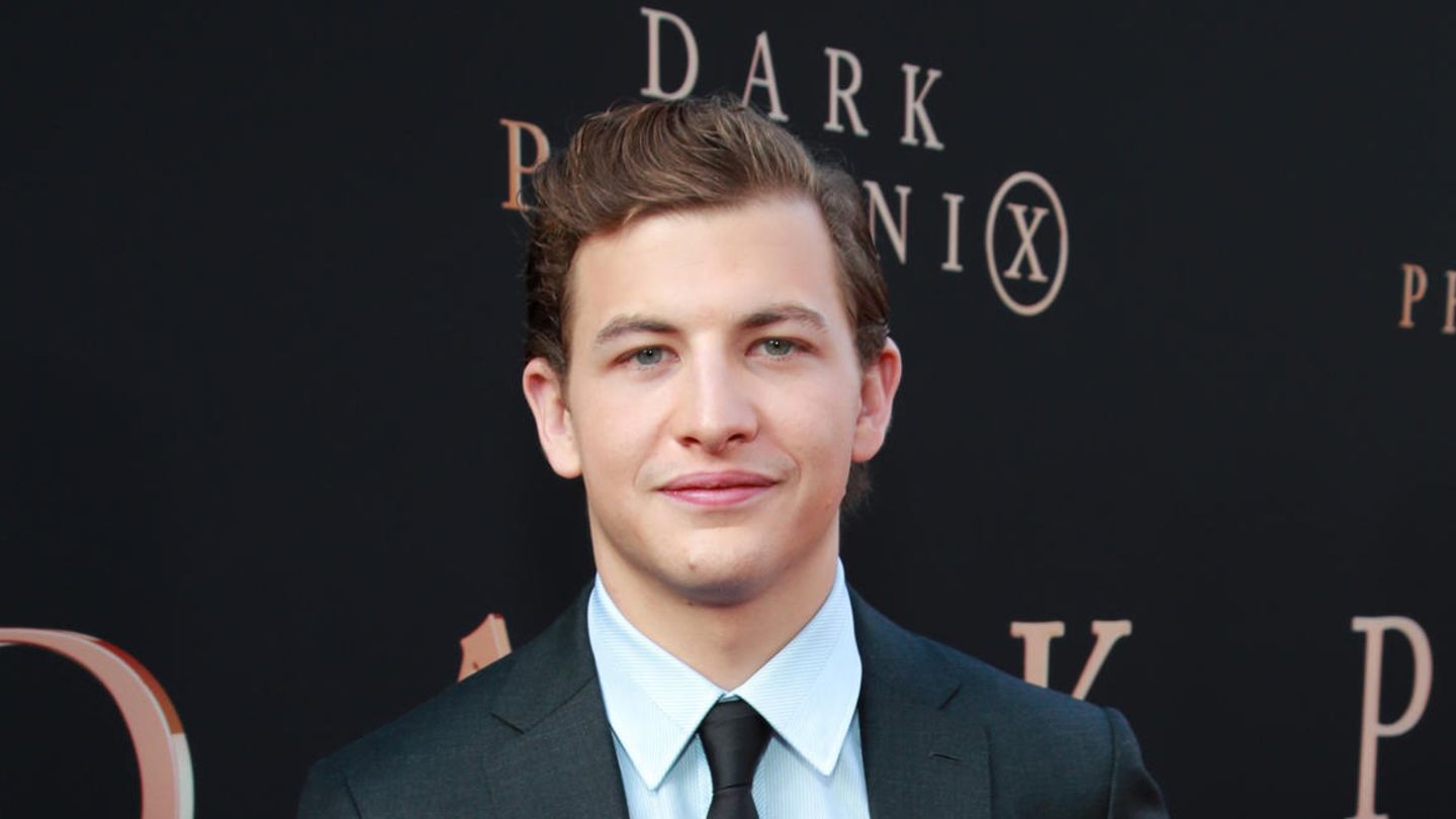 Tye Sheridan Biography Height Weight Age Movies Wife Family Salary Net Worth Facts More